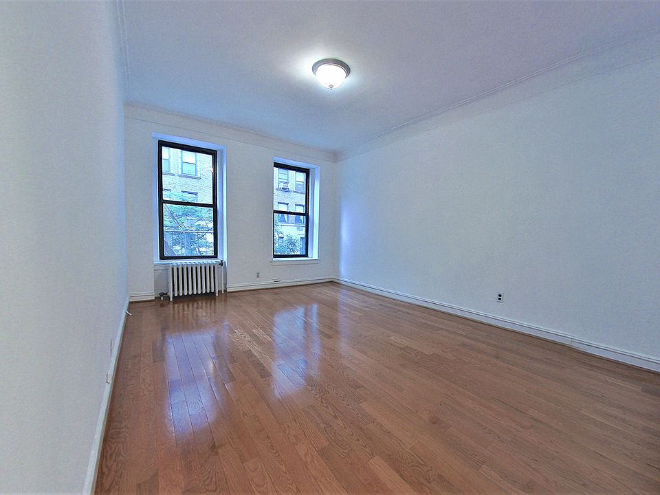 2nd image of 105 E 80th St #2A