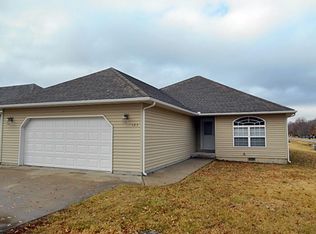 123 N Cayuga St, Frontenac, KS 66763