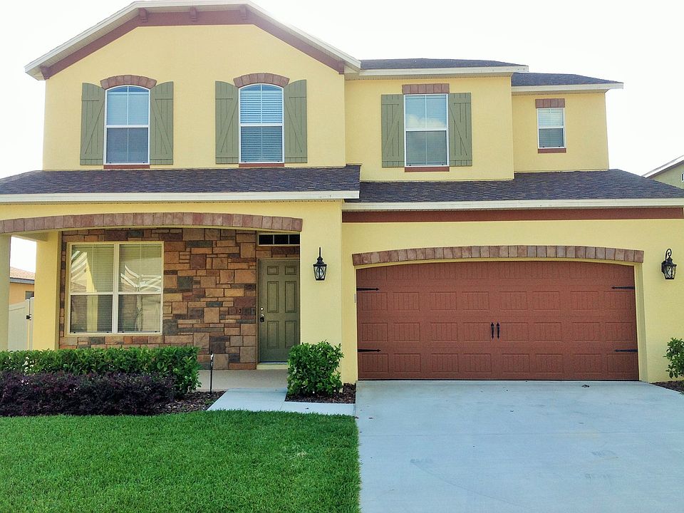 1st image of 833 Woods Landing Dr