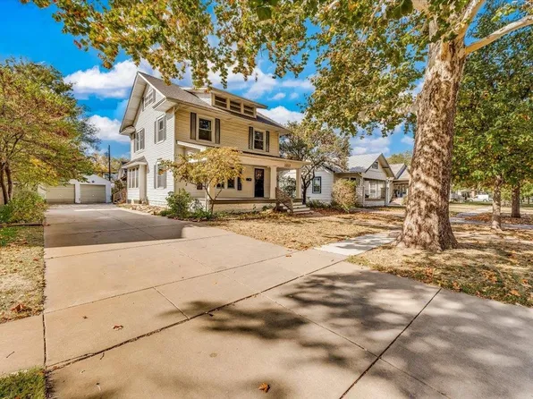 1007 N Woodrow Ave, Wichita, KS 67203