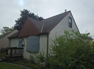 1620 Iowa Ave E, Saint Paul, MN 55106