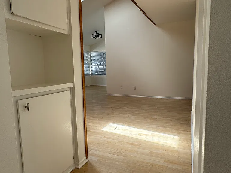 15000 Daffodil Ave — Photo 9