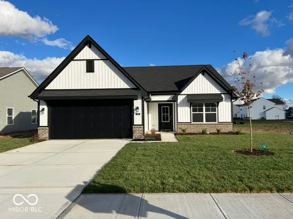 8302 Juniper Ln, Pendleton, IN 46064