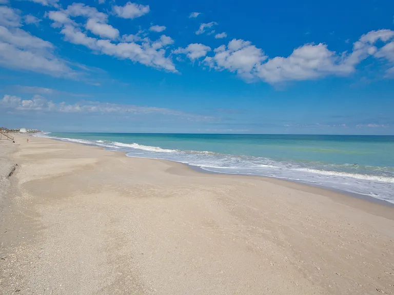 8820 S Sea Oaks Way #204 — Photo 49