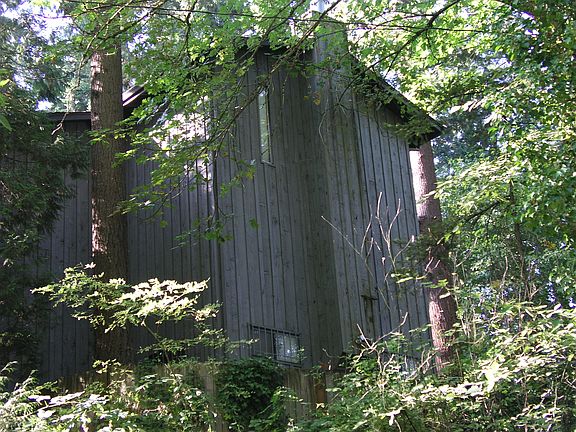 3 flr back of home