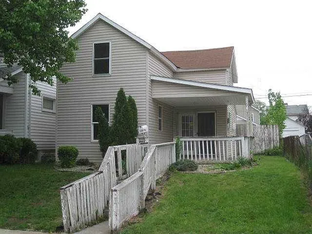 338 S Warren Ave photo 1