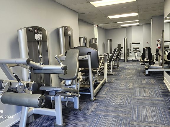 5th image of 405 N Wabash Ave Unit 1512