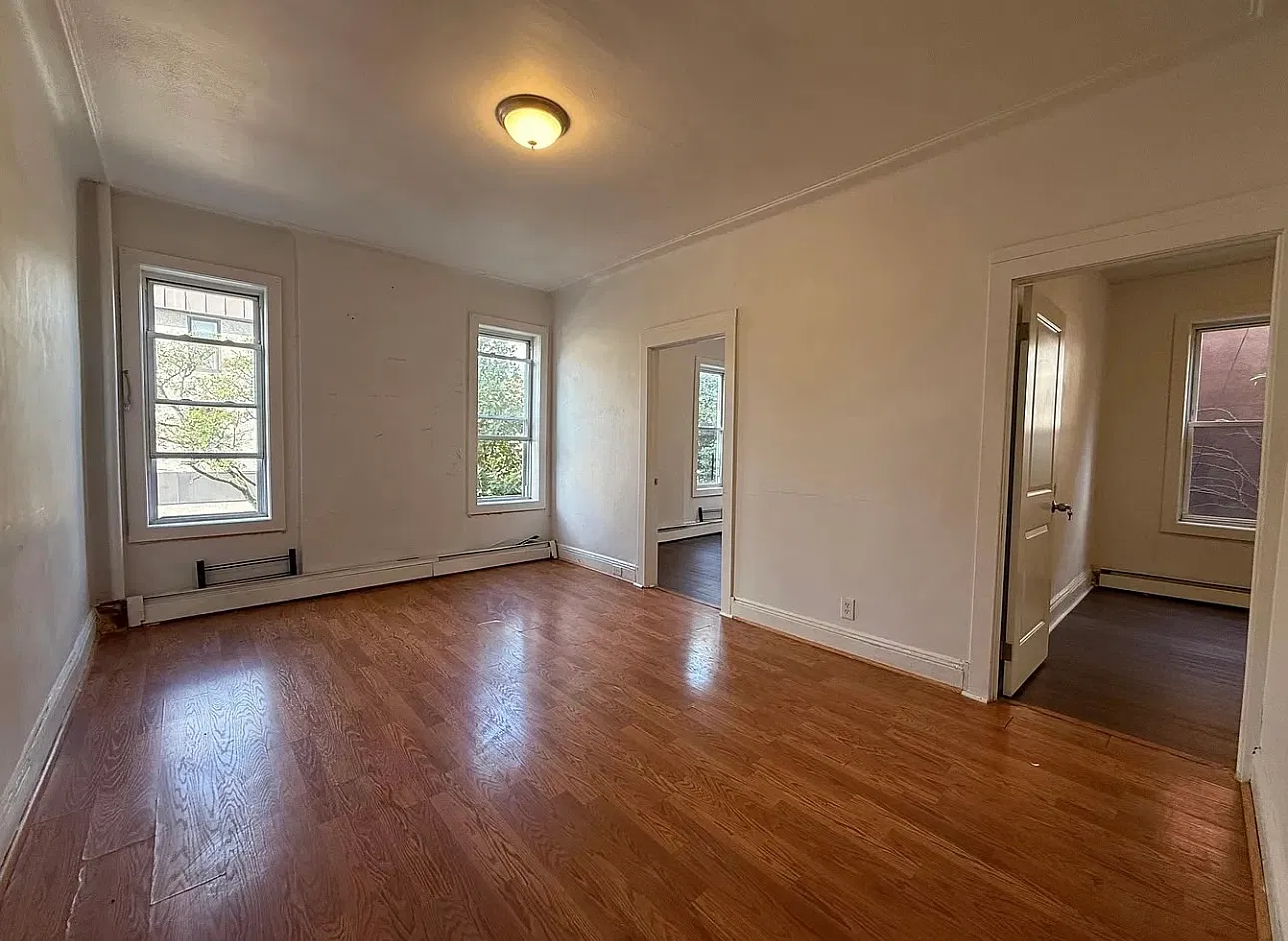 3 bed, $3,000 — Photo 2