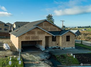 1001 NW Shire St, Oak Harbor, WA