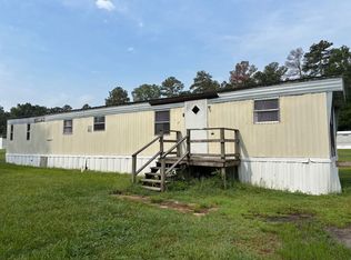 208 Leatherwood Ln, Robbins, NC 27325