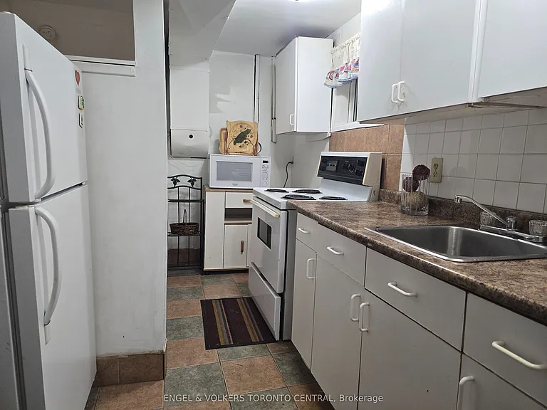 9 Shademaster Ct #BASEMENT — Photo 14