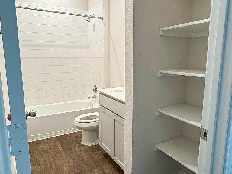 109 Brody Ln — Photo 24