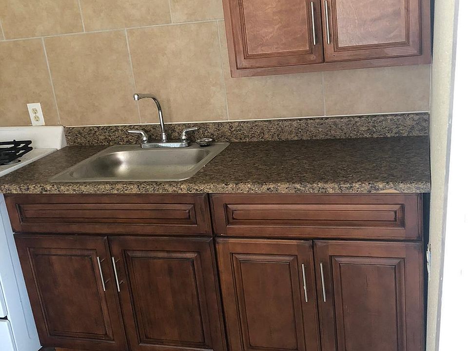 2nd image of 222 Lowell St #3