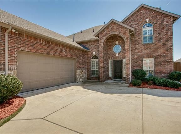 2nd image of 1704 Nestledown Dr