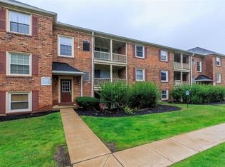 5810 Tiffany Ct, Lyndhurst, OH 44124