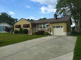 12 Poplar Ave, Egg Harbor Township, NJ 08234