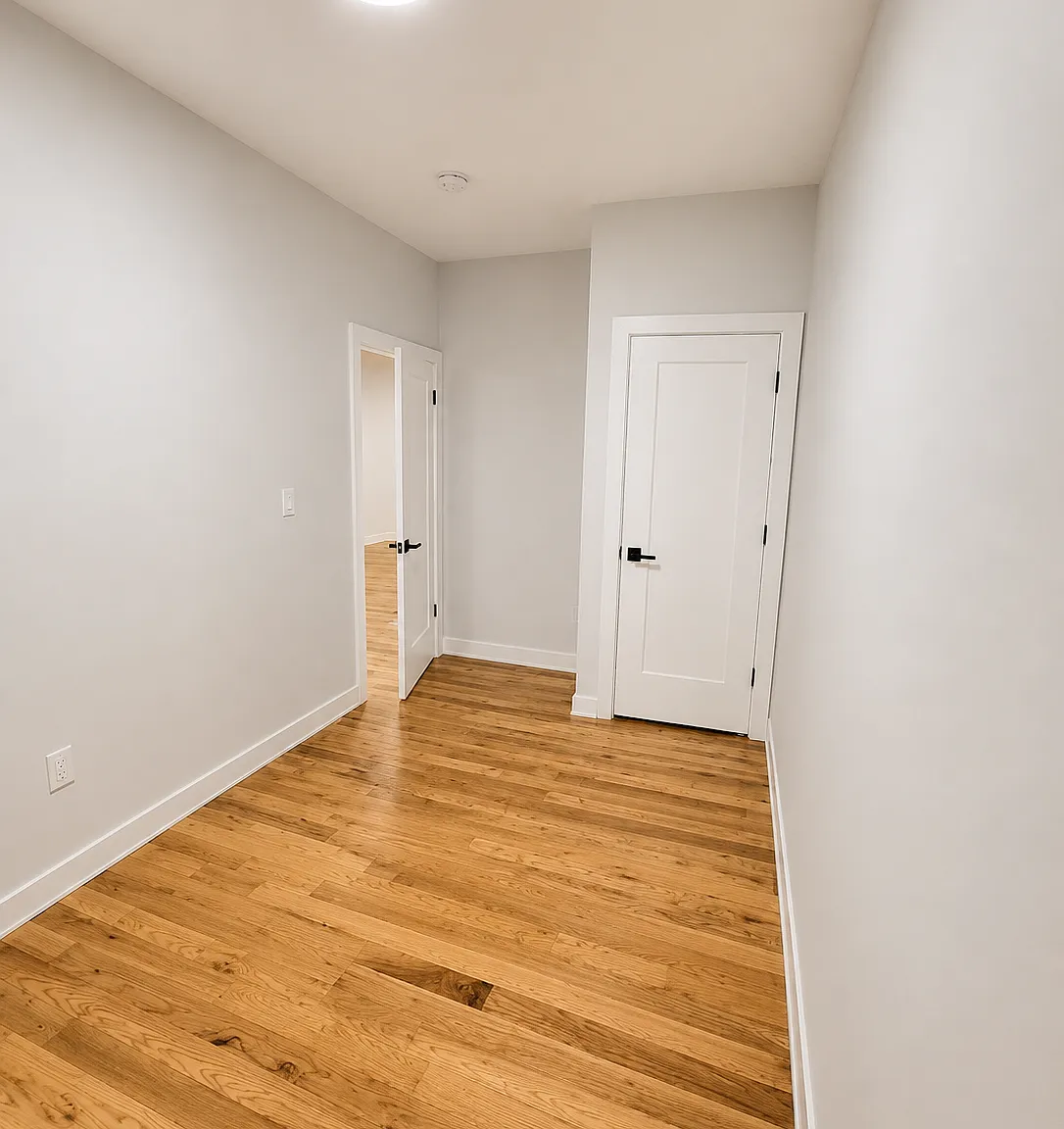 3 bed, 700 sqft, $1,995 — Photo 4