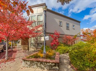 525 A St APT 5, Ashland, OR 97520