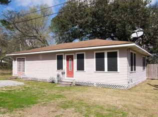 1006 Loraine St, Abbeville, LA 70510