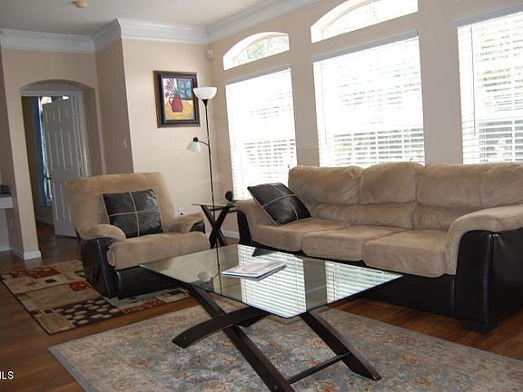4th image of 2252 Beach Dr