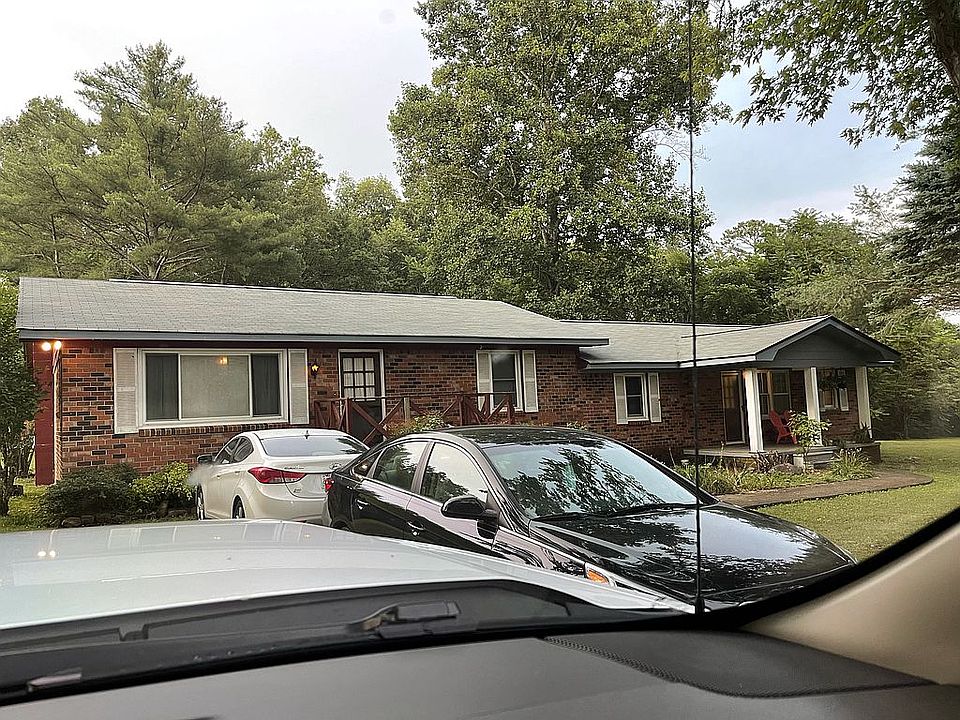 1st image of 430 Pope Rd