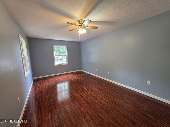 4th image of 1011 Bon St