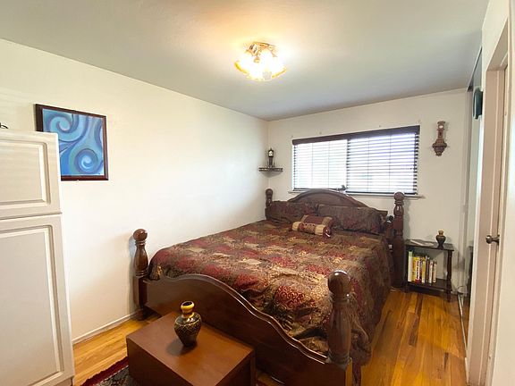 5th image of 3132 McKinley Dr