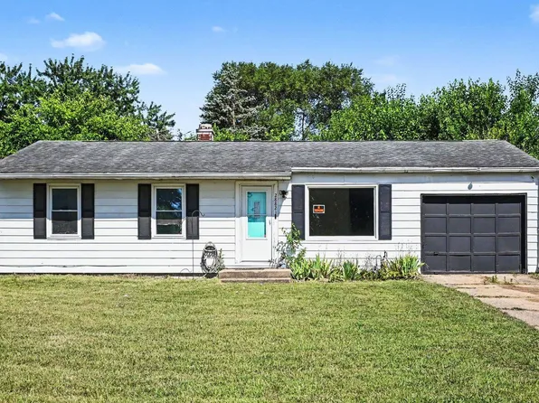 28821 Frank Ct, Elkhart, IN 46516