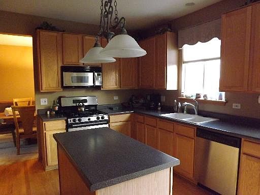 4th image of 24317 W White Oak Dr