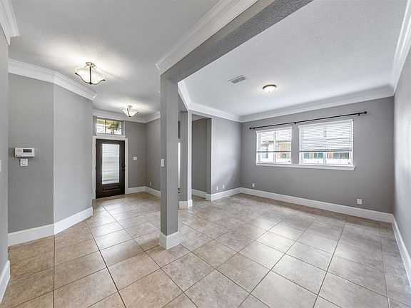 5th image of 54 Fountain Bend Ln