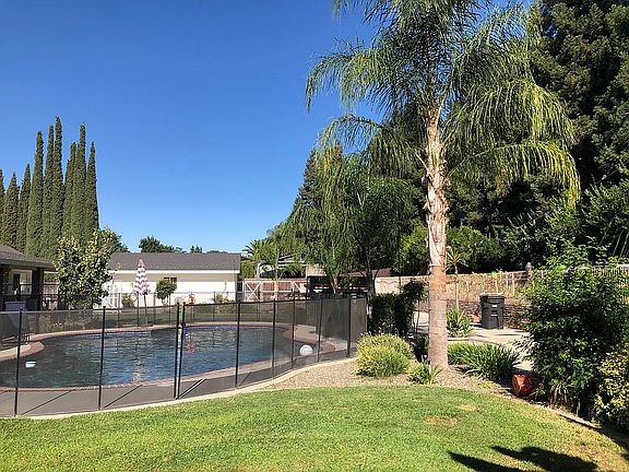 4th image of 13601 Yosemite Blvd