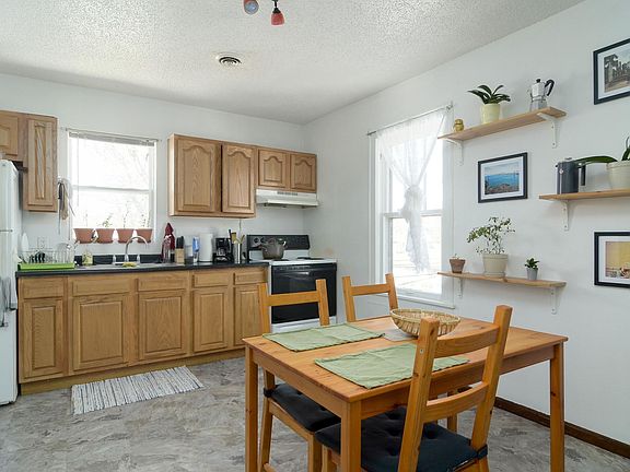 5th image of 2306 Glenwood Ave APT 6