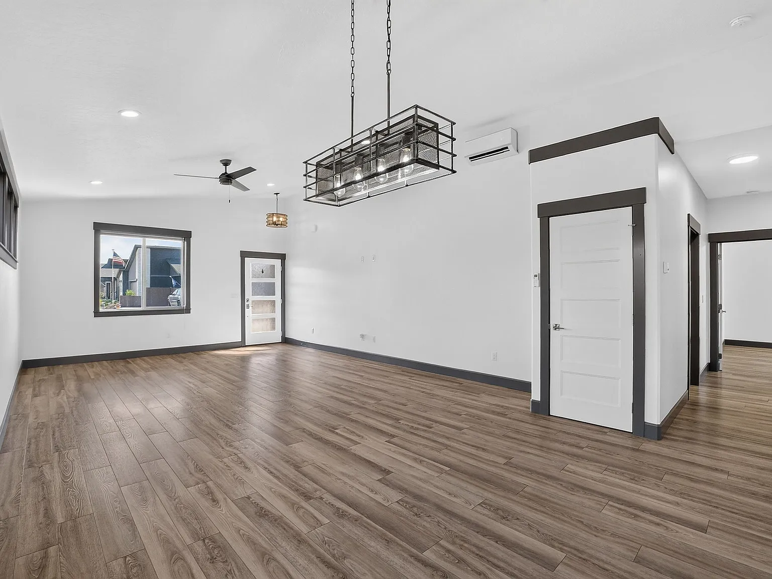 2 bed, 1309 sqft, $2,695 — Photo 2