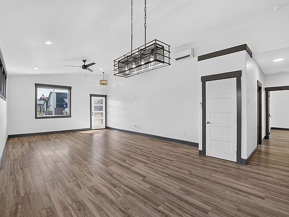 Spacious Great Room