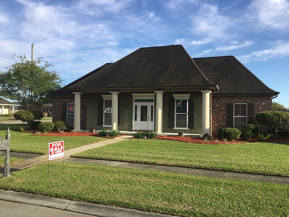 1st image of 103 Tigerlily Dr
