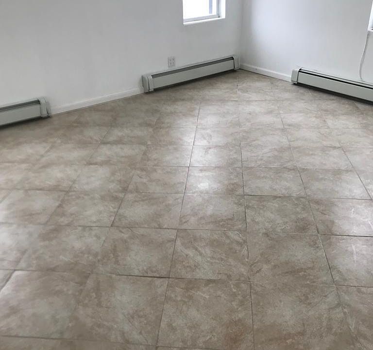 1st image of 3156 Kings Hwy