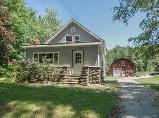 107 Pond St, Newton, NH 03858