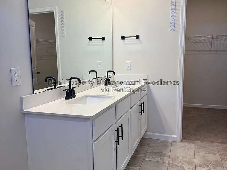 101 Brody Pine Way — Photo 24