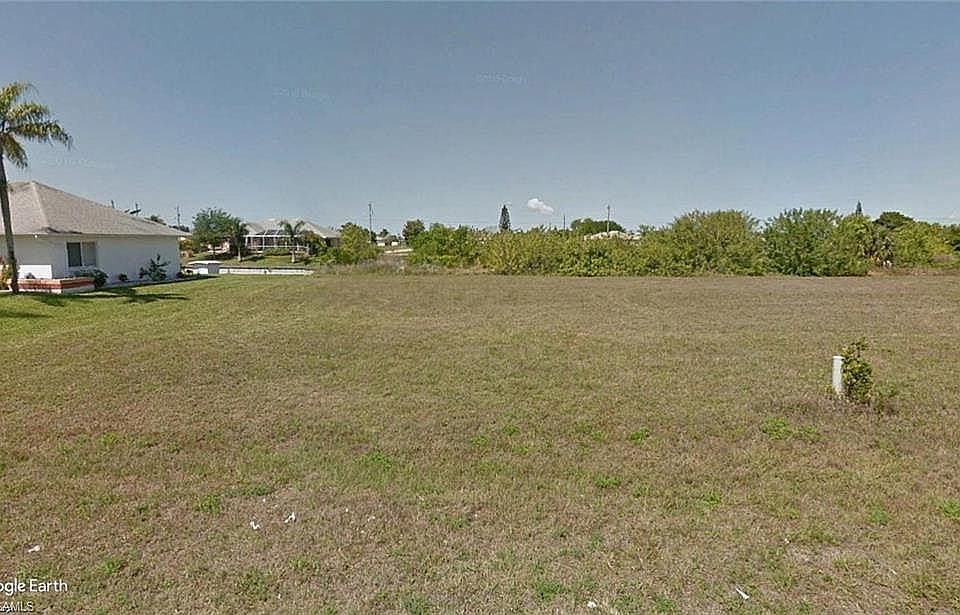 2nd image of 1004 NE 11th Ave