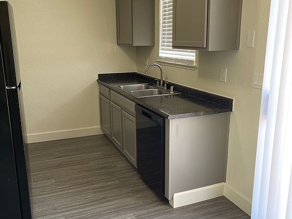 5th image of 5145 E Lane Ave APT 217