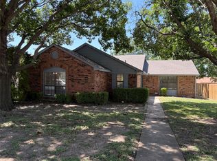 1362 Southridge Dr, Lancaster, TX 75146