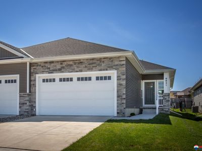8621 Covenant Ct, Lincoln, NE, 68526