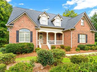 970 Rivers Edge Dr, Graham, NC 27253