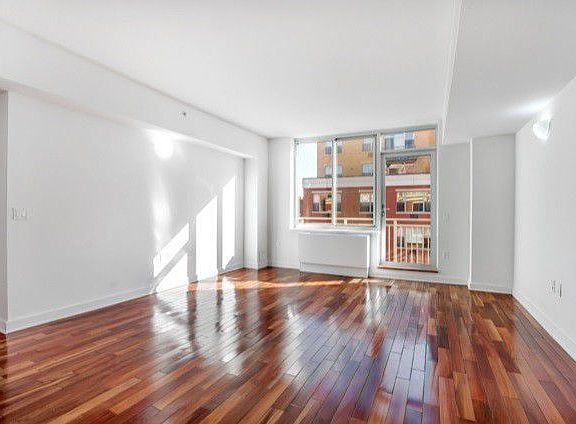 4th image of 454 Manhattan Ave APT 5M