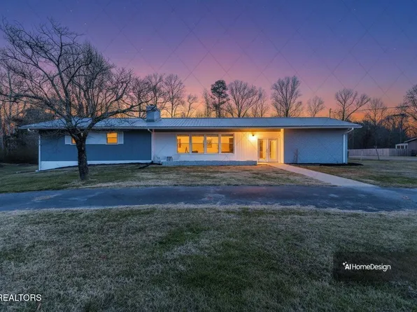 940 Riley Dr, Lenoir City, TN 37771