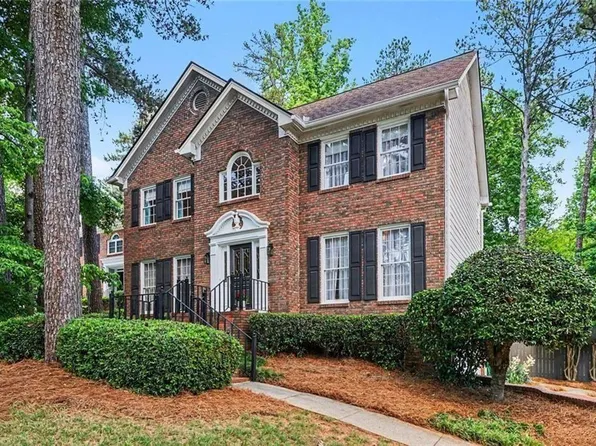 751 Rosa Dr, Lawrenceville, GA 30044