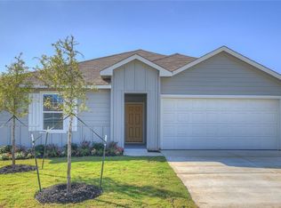 812 Indian Way, Seguin, TX 78155