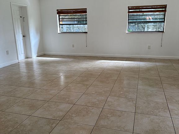 4th image of 9591 SW 9th Ter