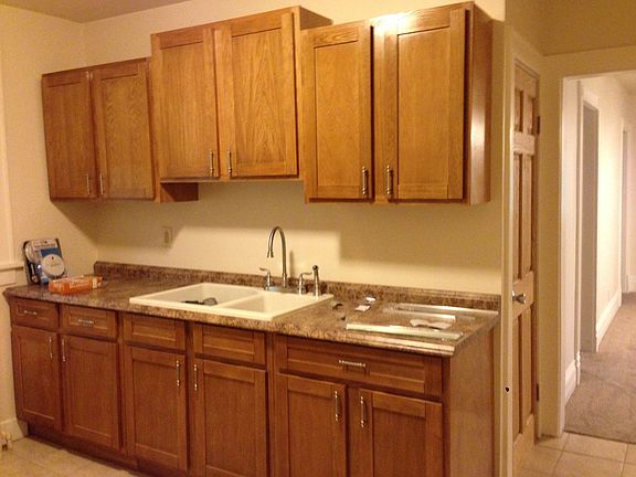 4th image of 560 West Ave #1