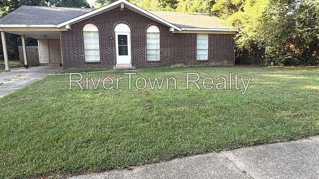 3 bed, 1.0 bath, 1033 sqft, $1,195 — Photo 1